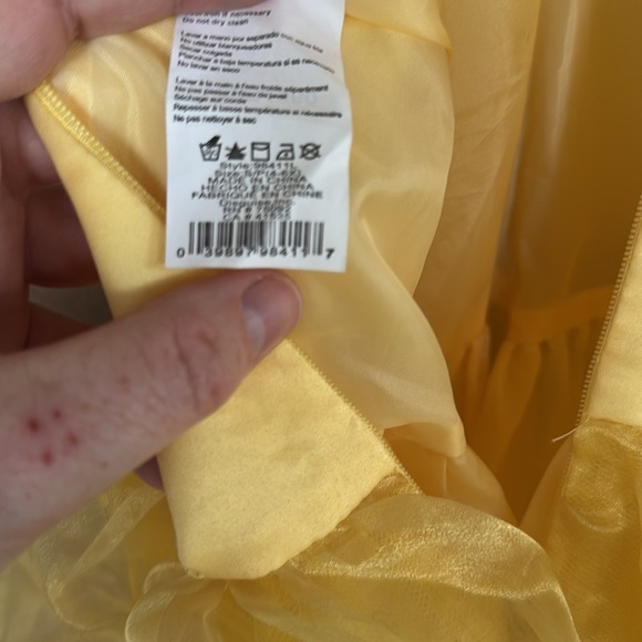 Disney Princess Belle Gown size 4-6X - Picture 5 of 7